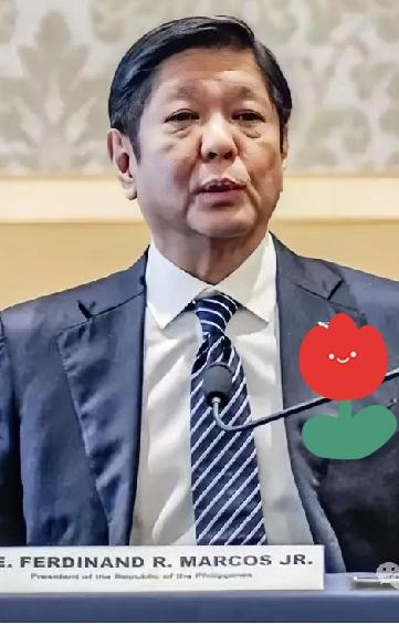 菲律宾这次真是破天荒，干了全世界都没做过的事，直接宣布国家进入紧急状态！
 
背