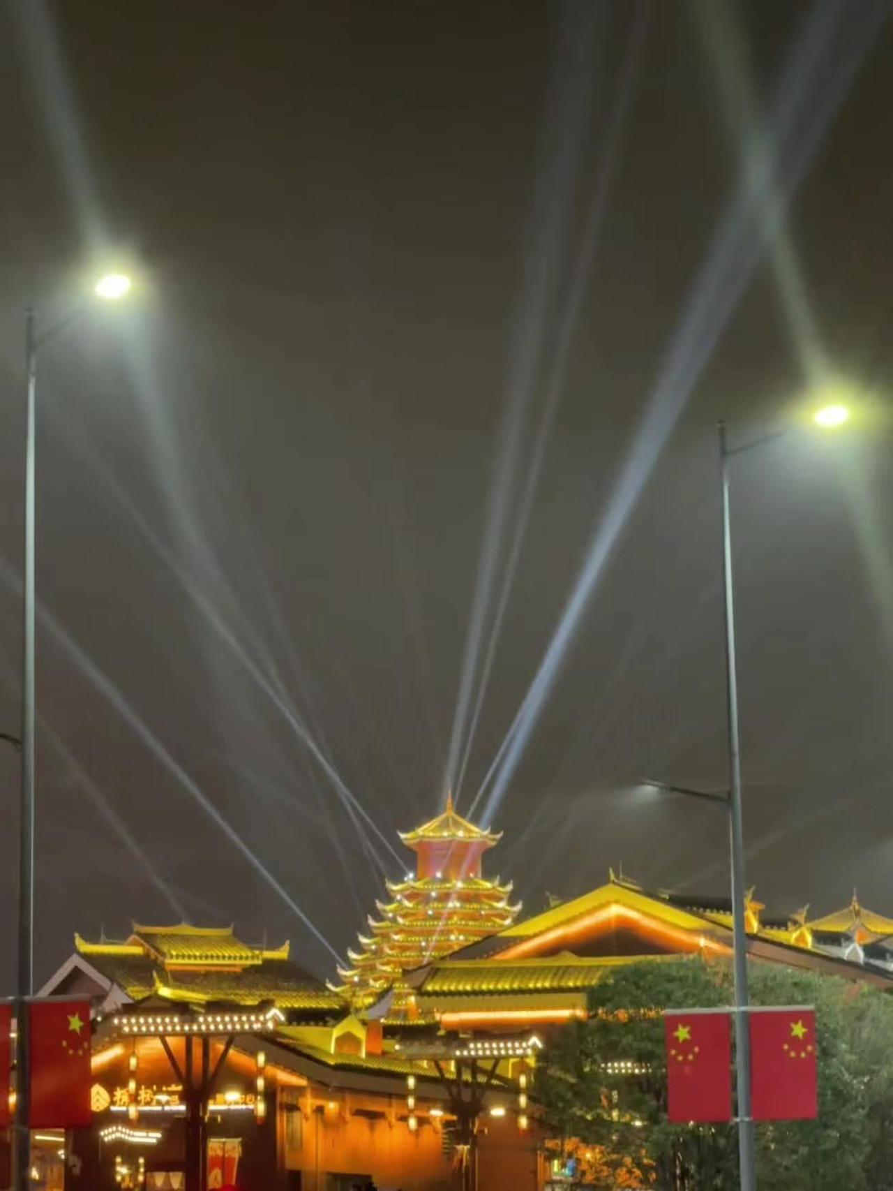 日复一日，哪怕等到花儿都谢了我也愿意