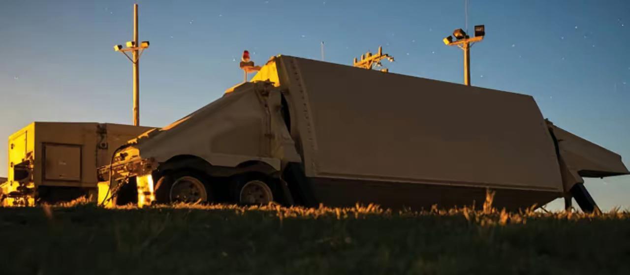 看到“伊朗击毁美军第三套萨德”的消息，确实还是被震撼到了。
 
在3月4日，伊朗