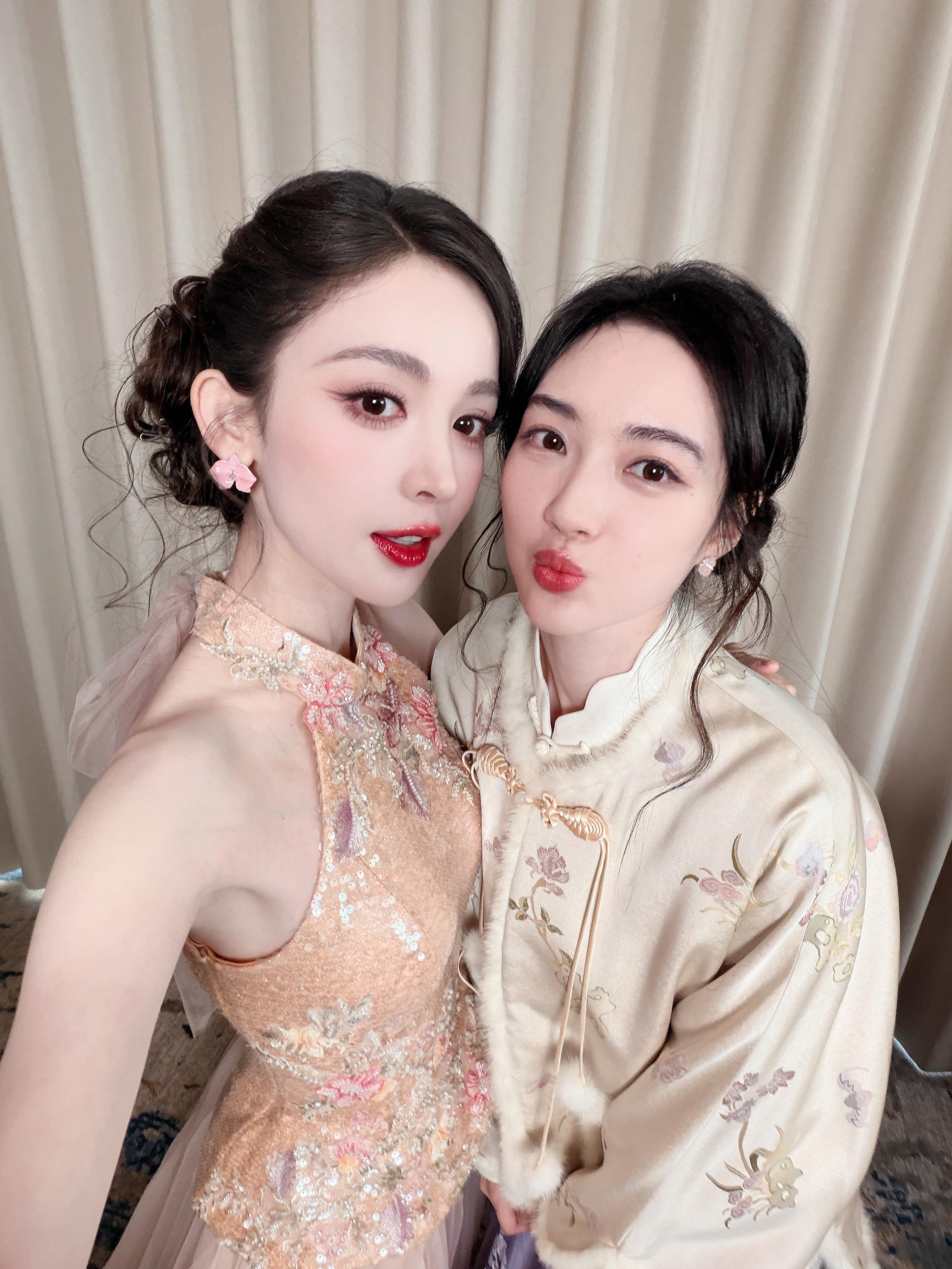 娜扎   在复制粘贴的时代，你是手写的诗