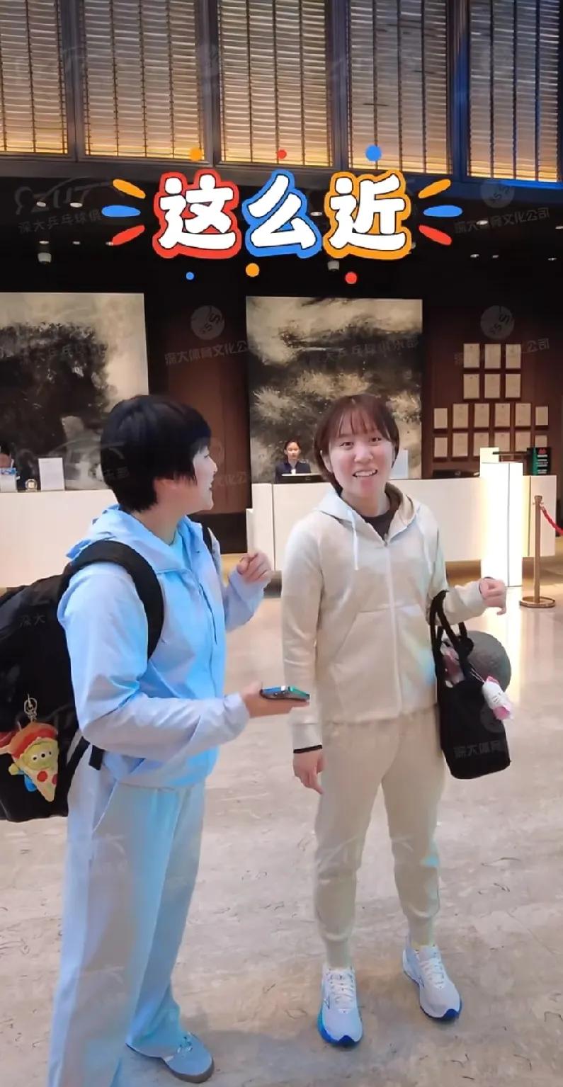 乒超欢乐前奏！覃予萱教平野美宇学说河北文旅标语
 
2025乒超联赛常规赛第一阶