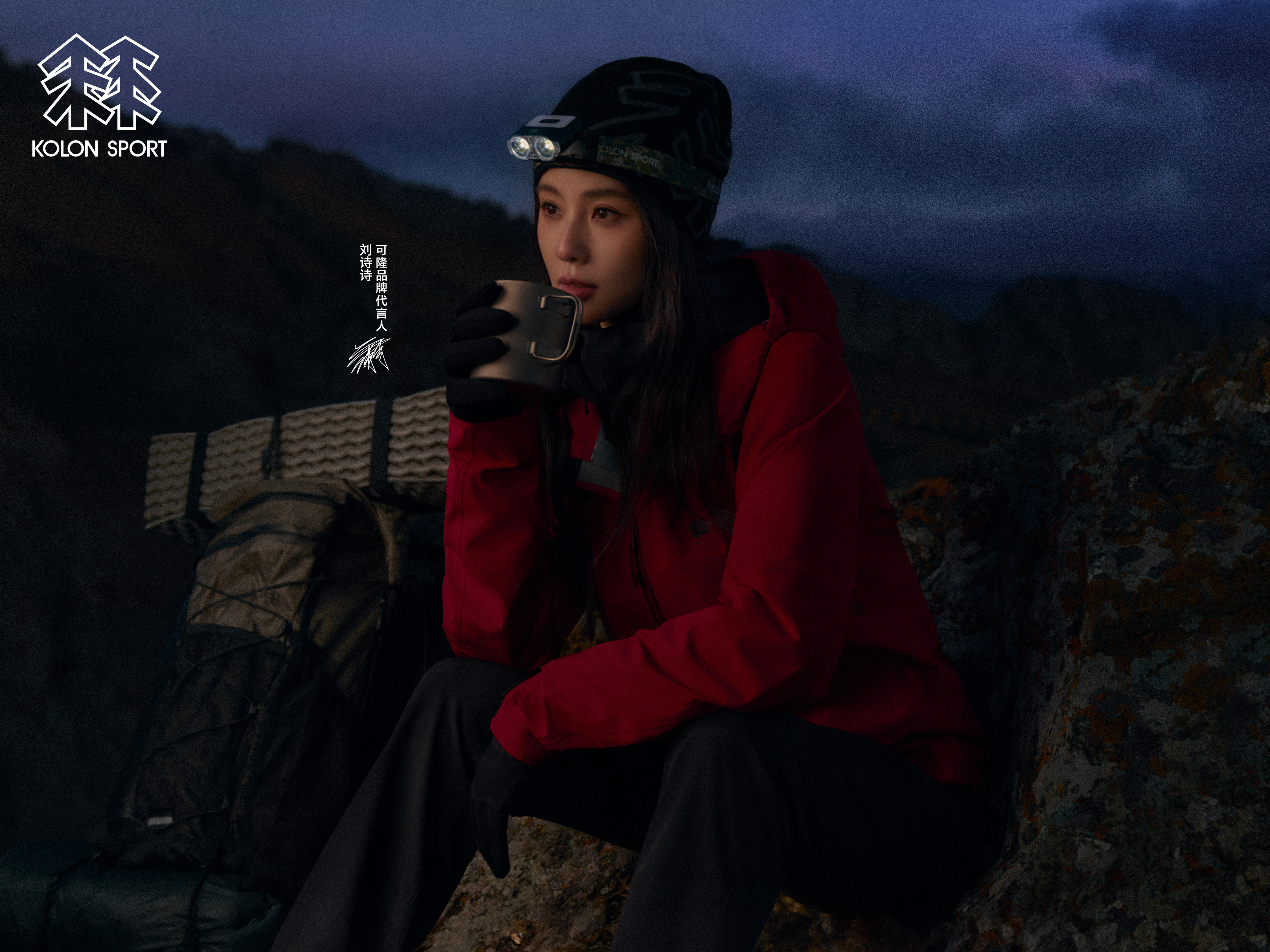 请问前四张官图到底突出了什么，你要卖什么装备？还是在考验别人的眼神好不好？一眼望