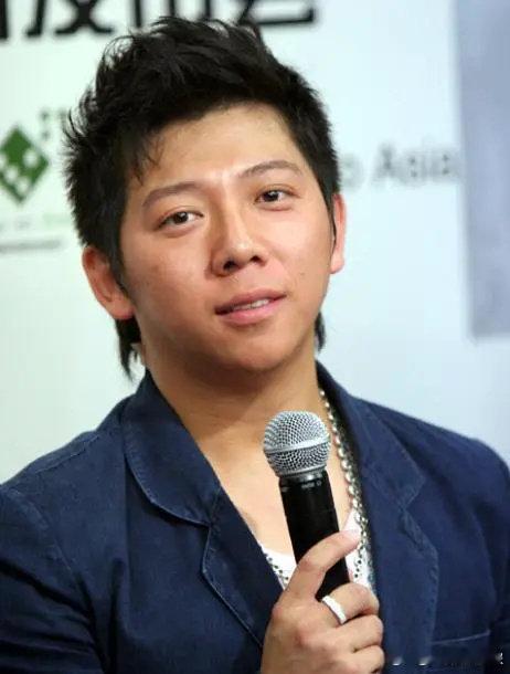 胡海泉出任民办高校音乐学院院长：要多干实事，多干有效的事。海口经济学院网站消息称