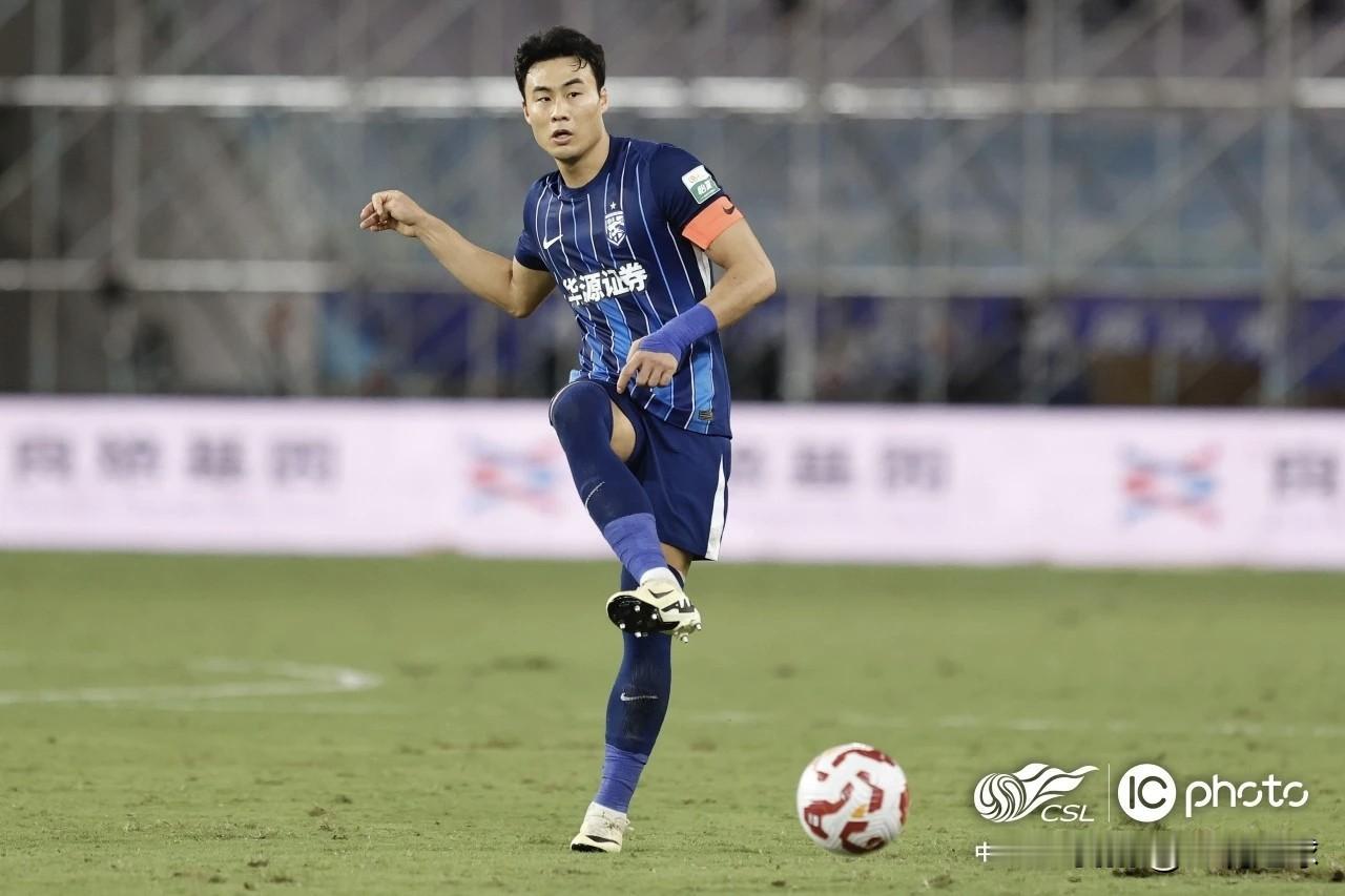 朴志洙加盟全北现代！

朴志洙于2023年7月转会加盟武汉三镇，两个半赛季为三镇