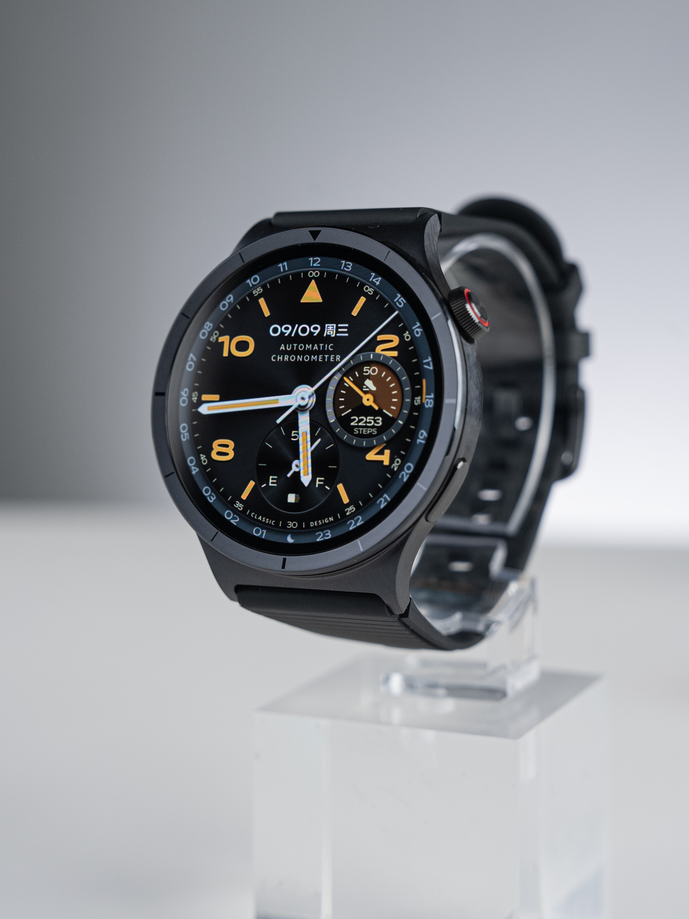 vivo WATCH6正式发布！ 全系标配蓝宝石玻璃，耐磨质感直接拉满，表体控制
