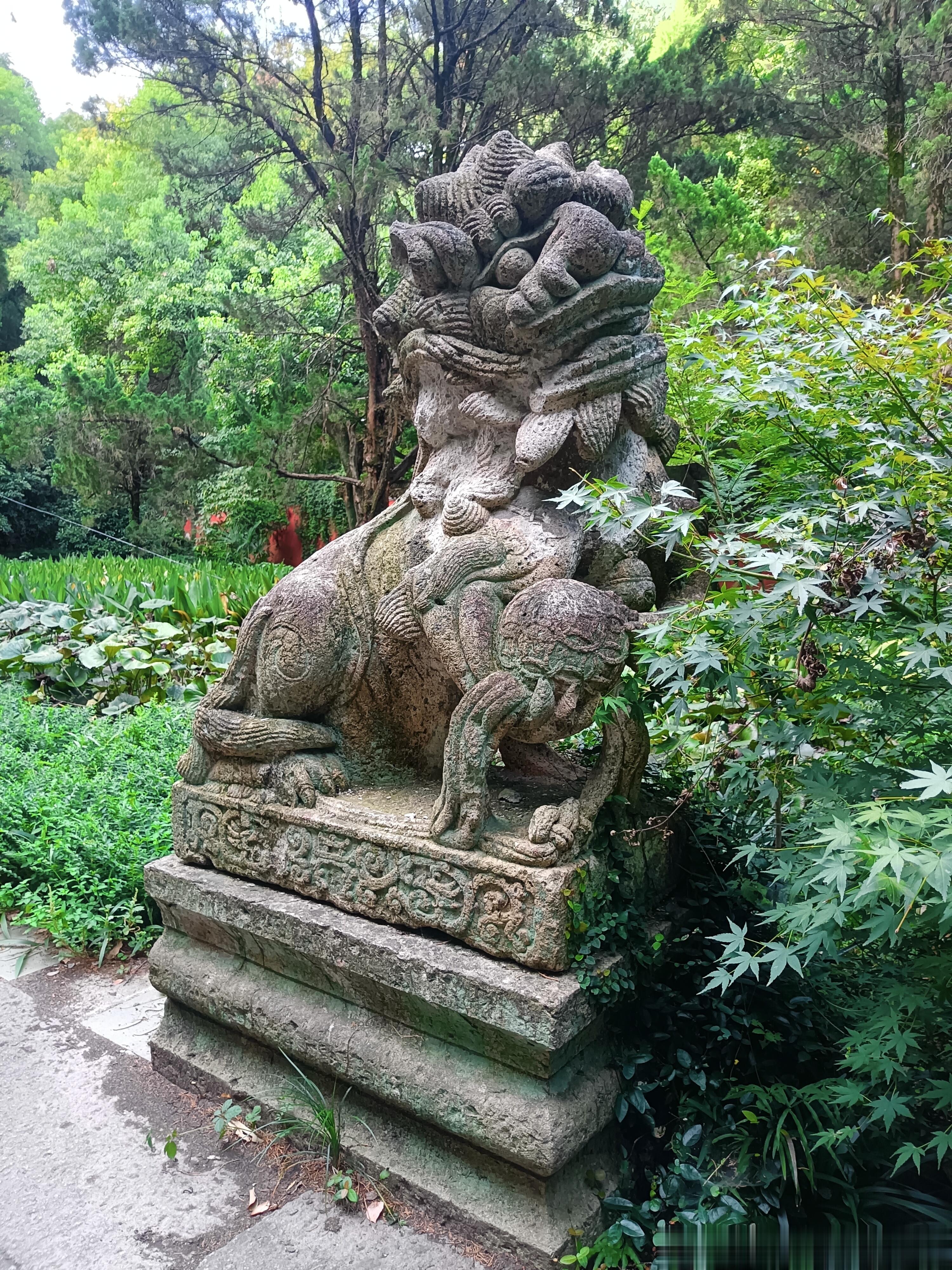 绍兴府治的狮子 ​​​