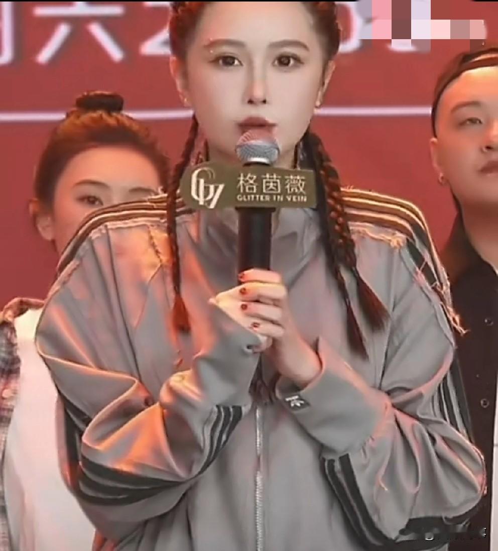 球球回应自己和哥哥都有哮喘！

         生下来的时候就有，我是比较严重