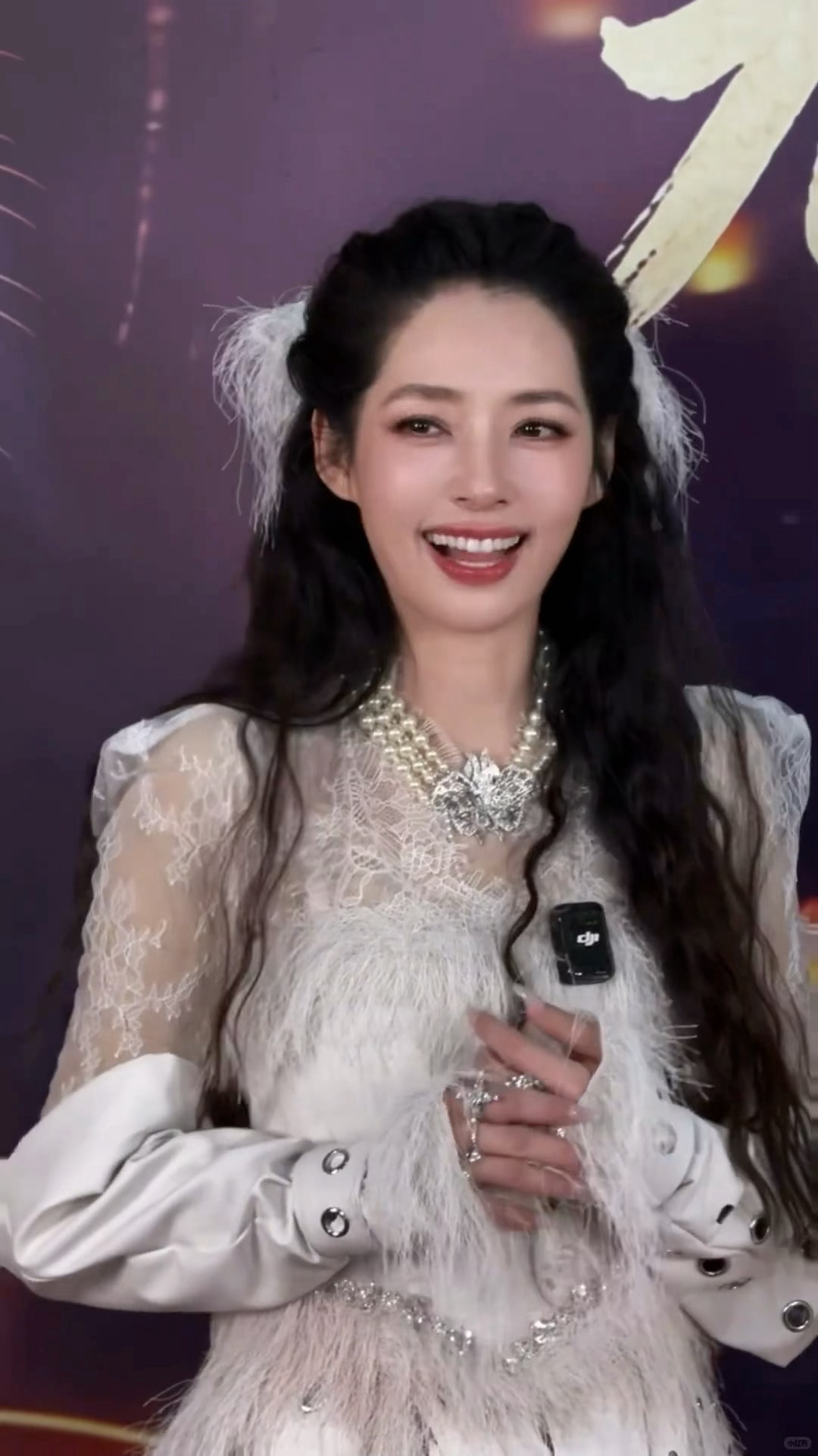 郭碧婷湖南卫视元宵喜乐会这个造型好漂亮 瘦了好多 感觉状态一下子就回春了 