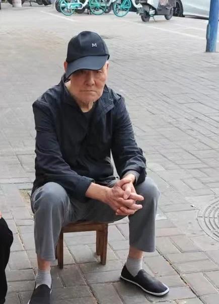 寻找走失老人 合肥蜀山区
寻人启事 老人走失 寻人启事求好心人帮忙转发扩散
【急