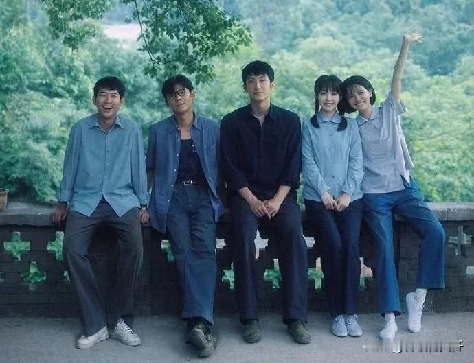 一、题材稀缺：填补年代法治史空白。
       以往国产法治剧，多是现代刑侦、