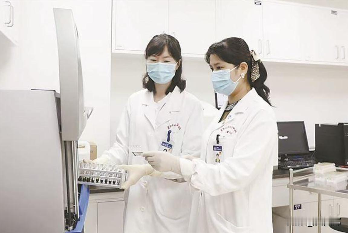2025年末，复旦中山厦门医院取得一项世界级医学发现，该院吕小英带领的输血科团队