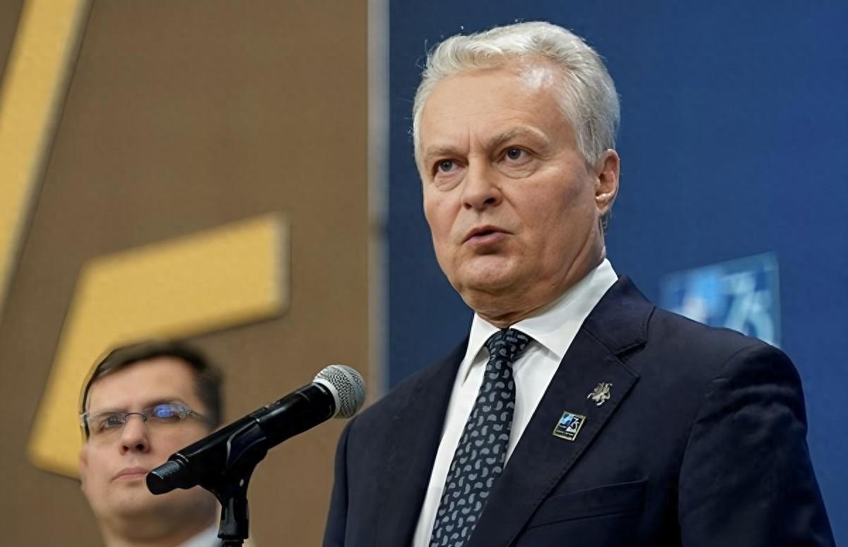 立陶宛总统通告全球：不会对中国跪下认错，除非中方先做出让步！

这番狂言出自20