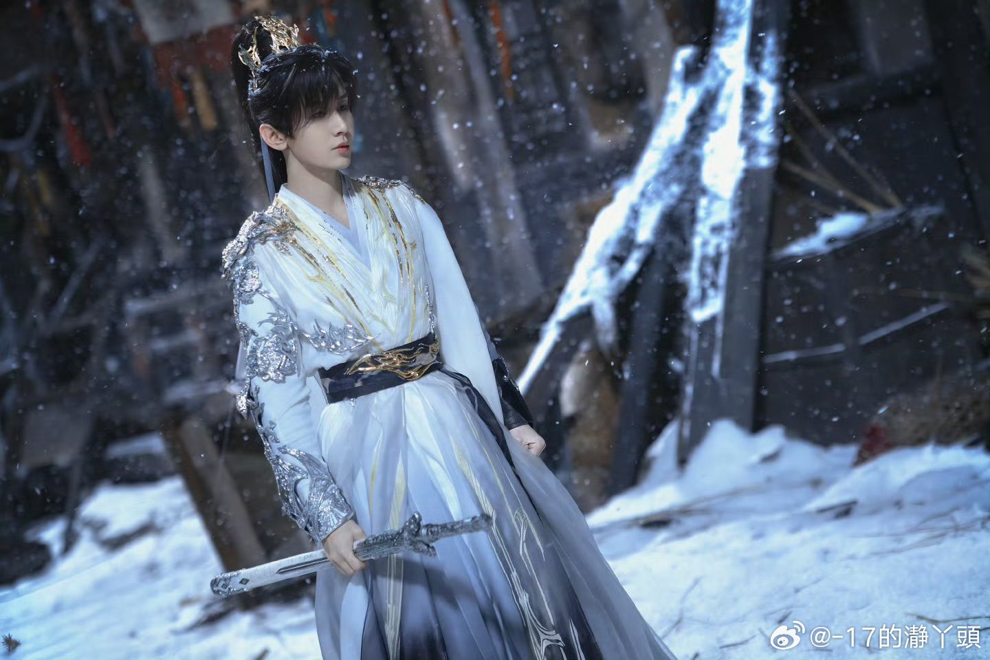 P成毅赴山海cy成毅萧秋水李沉舟肖明明我喜欢你，像星辰大海般浩渺无边，像阳光明媚