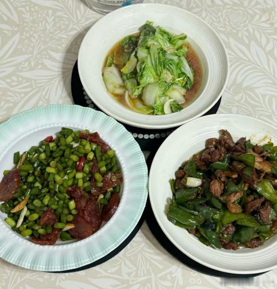 生活就是柴米油盐酱醋茶。夜宵