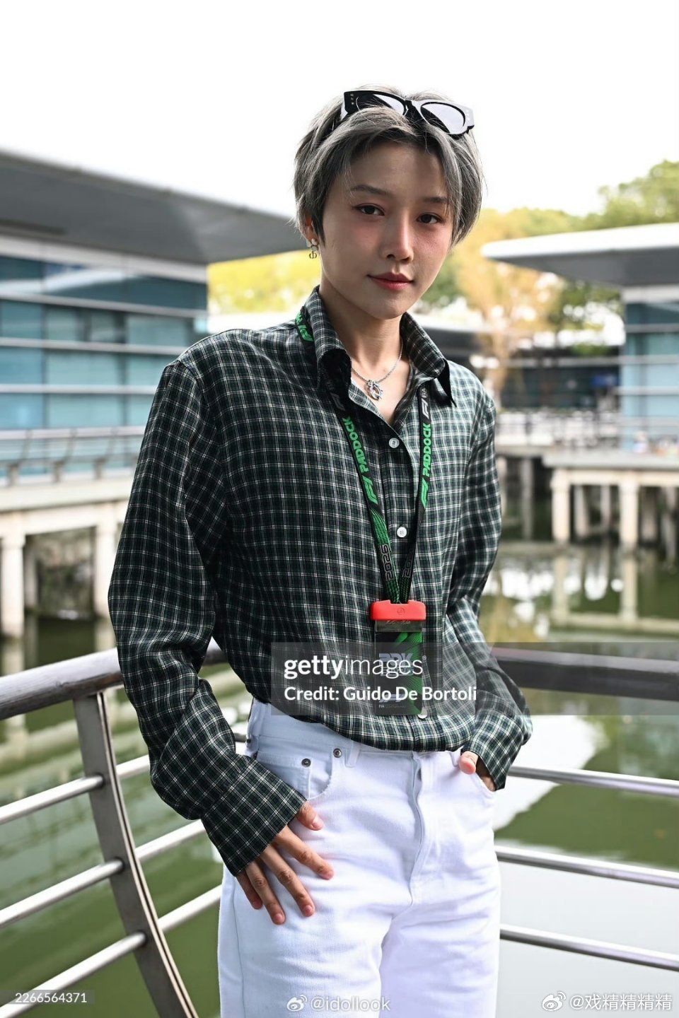 F1现场好多明星刘雨昕G社生图这么好看，身穿Dior 2026春夏系列，其他配饰