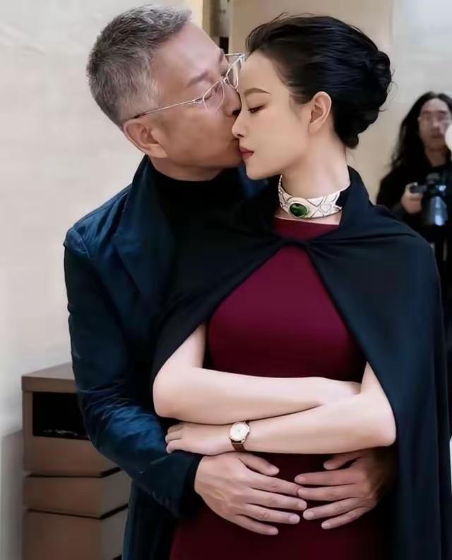 陈道明曾告诫女儿的一句话，堪称人间清醒：宁可嫁一个没文化的普通人，也别碰有文化的