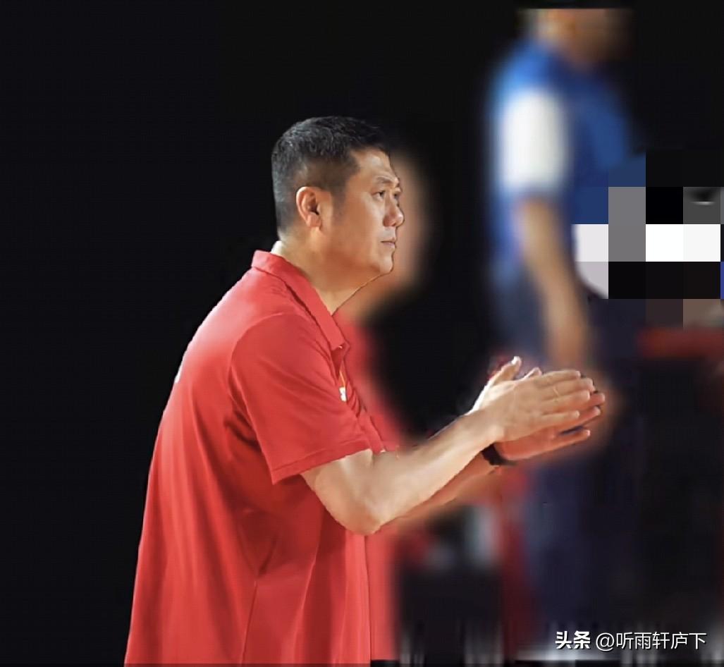 【国际排联官网公布中国女排2026世联赛30人大名单，李盈莹在列，朱婷袁心玥缺席