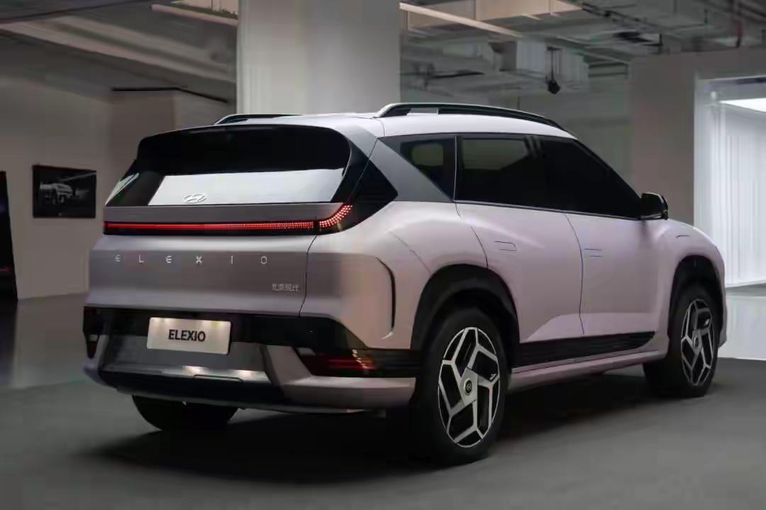 【现代汽车2025利润率下调，或凸显行业困境缩影】在全球汽车产业格局风云变幻之际