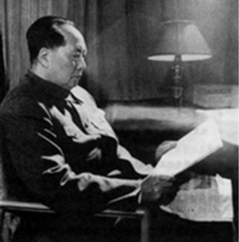 1953年，毛主席收到了一个好消息，他失散19年的二儿子毛岸红找到了，贺子珍听到