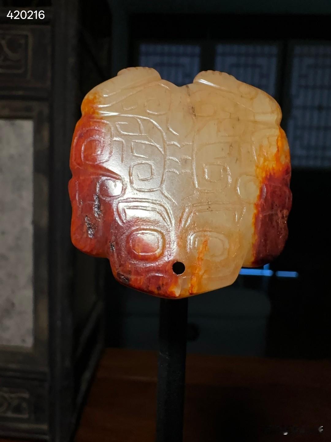 西周黄玉红沁蟾