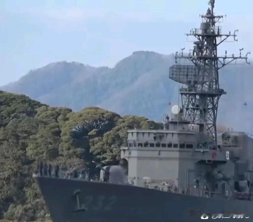 日本将服役30年的6条3000吨级退役护卫舰全部白菜价出售给菲律宾，帮助其海军加
