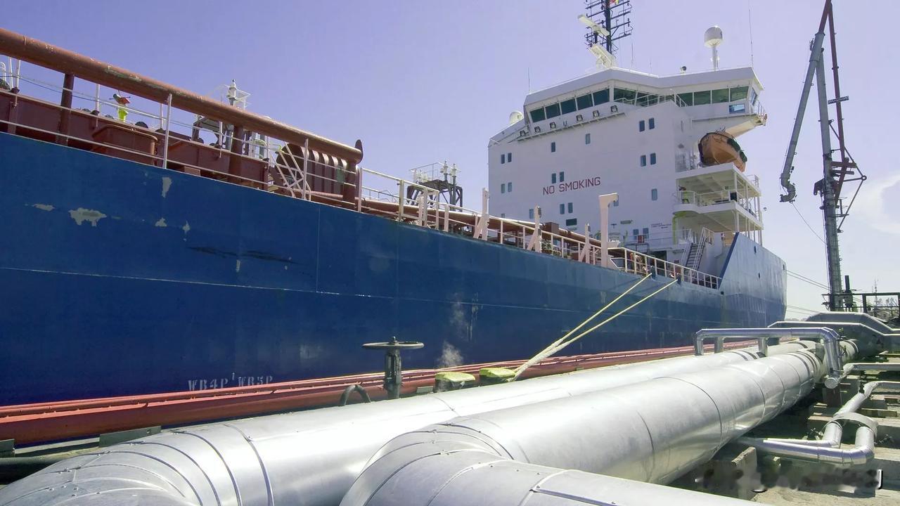 霍尔木兹海峡封锁后，首批美国原油运抵日本

¬ 俄副总理诺瓦克：霍尔木兹海峡封锁