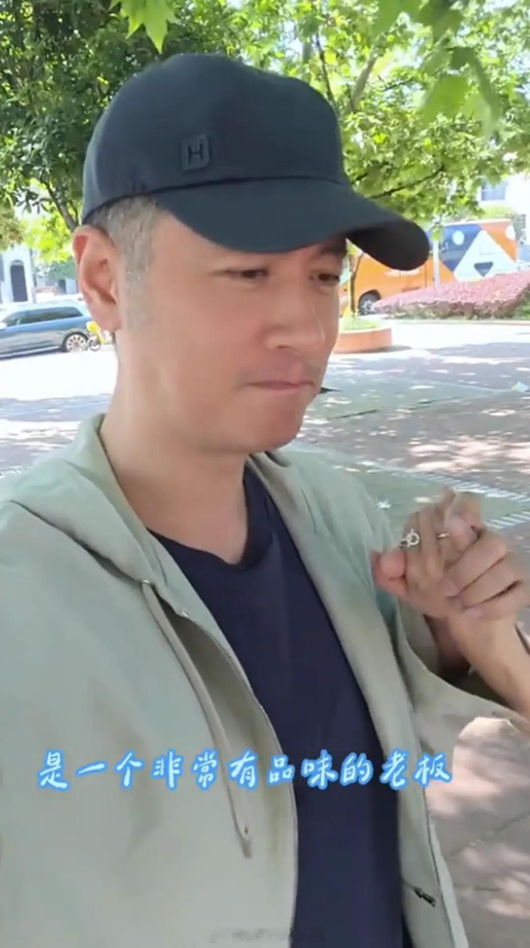 任重夫妇下馆子，互喂美食超腻乎，孙骁骁在家带娃3年仍有少女感！ 