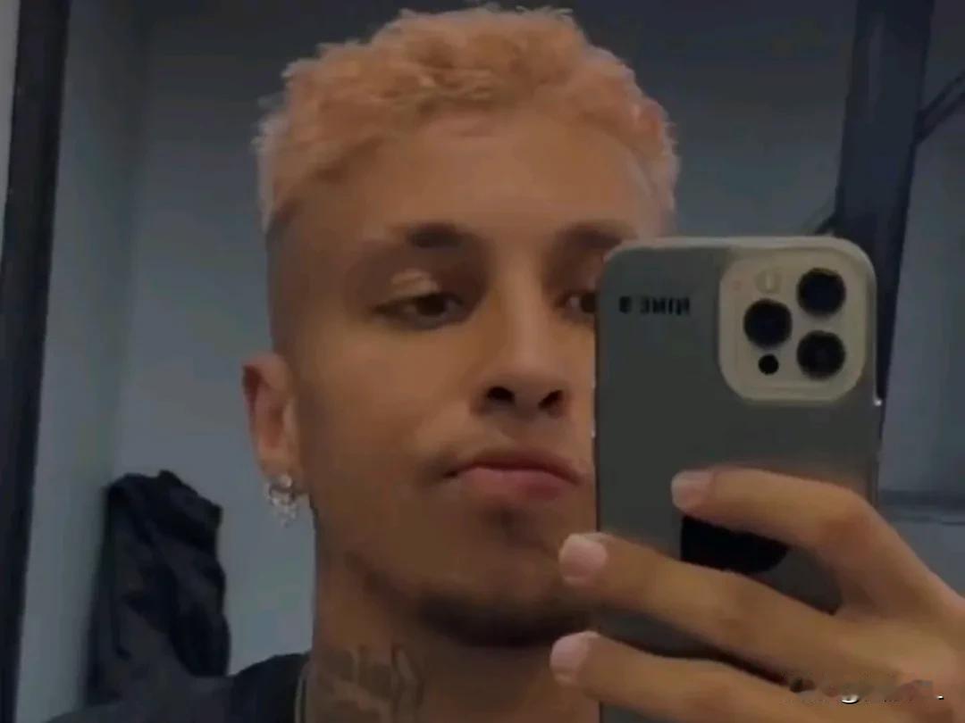 蓄力京鲁大战，从头做起！据说王大雷、克雷桑均没有随队出征与长春，而是选择留守济南