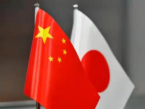 估计全球都在递刀子，赌的就是中日必须一战！

很多人以为这是地缘政治的必然碰撞。