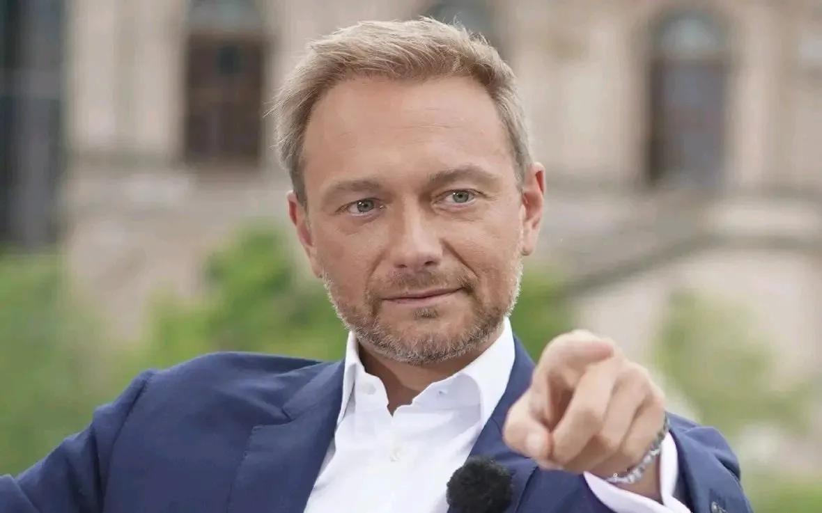 德国总算出了一位汉子！德国财政部长林德纳表示，如果美国处罚欧盟，将遭到同等报复。