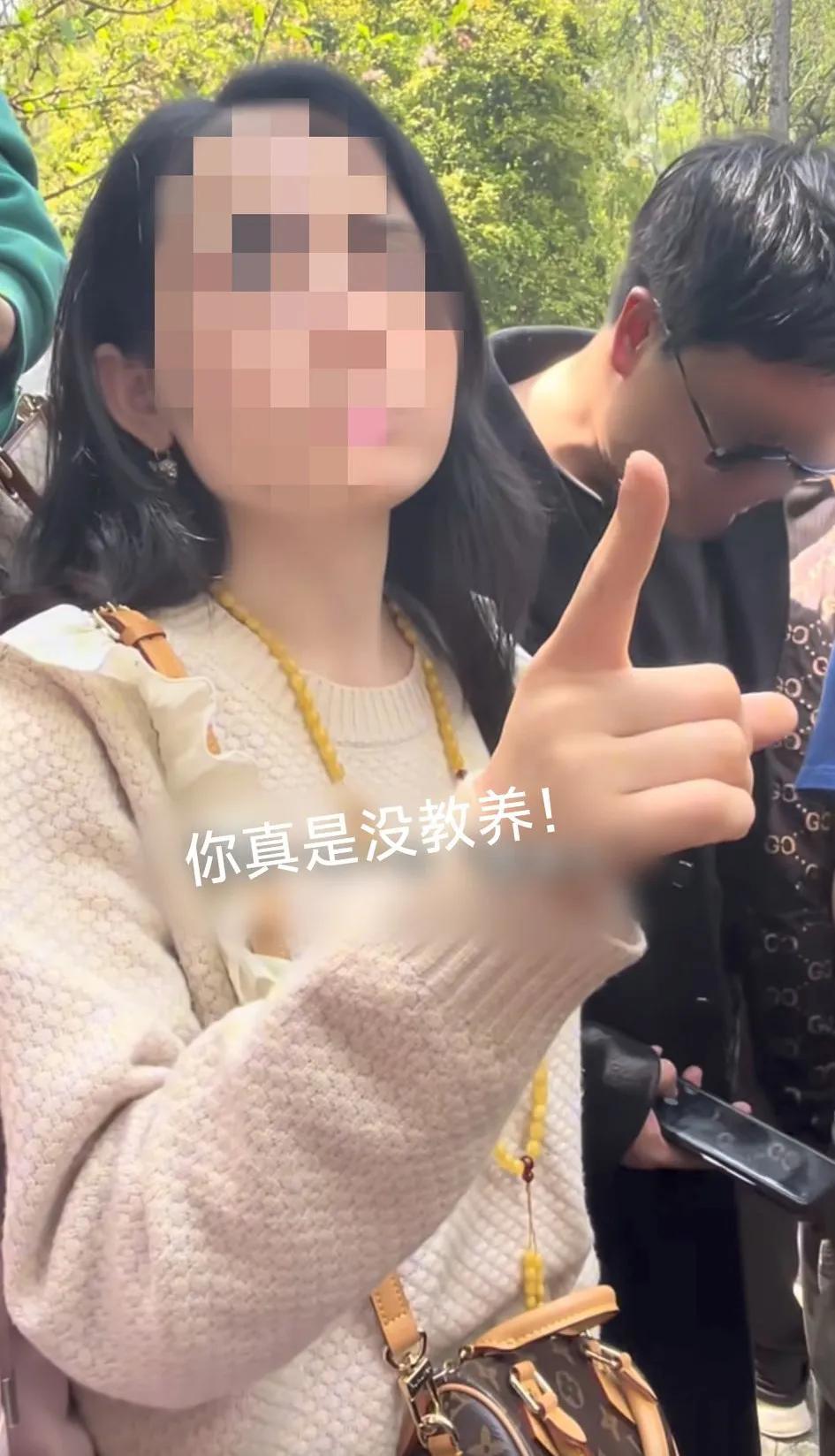 在某相亲角，36岁的相亲女因为被人称为“老女人”觉得受到了极大的侮辱。她义愤填膺