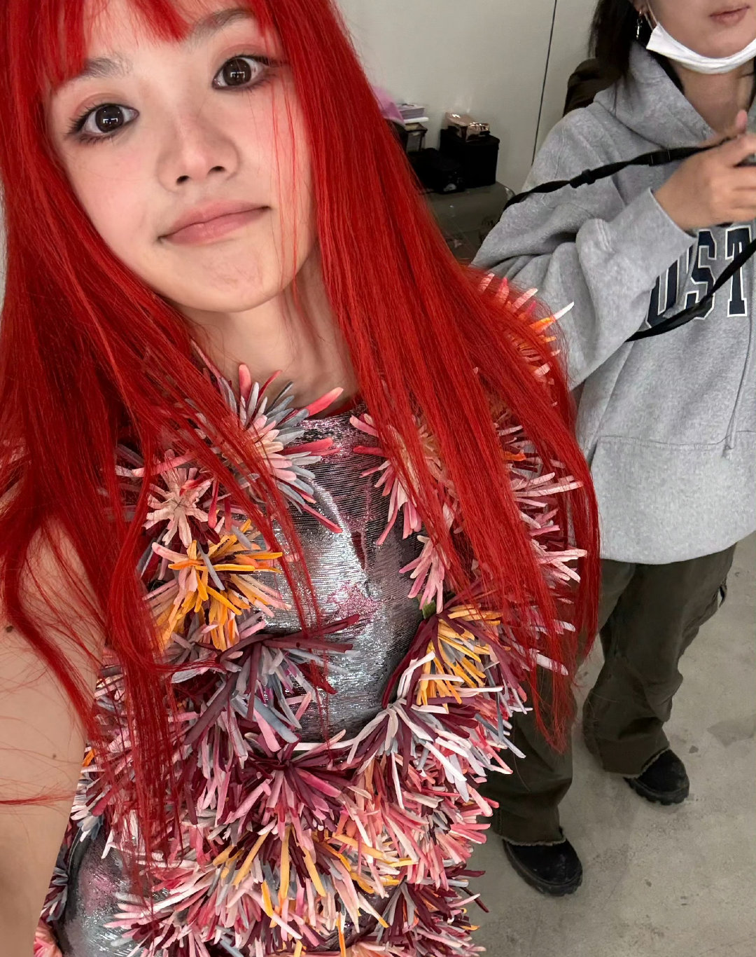 红发女明星😎田曦薇 鞠婧祎赵露思 红色好啊红色可太好了[爱慕] ​​​