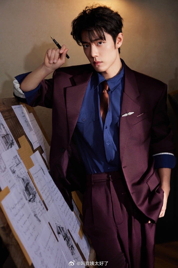 肖战出席微博之夜登上世趋第六、第八、第九了，不愧是顶流 