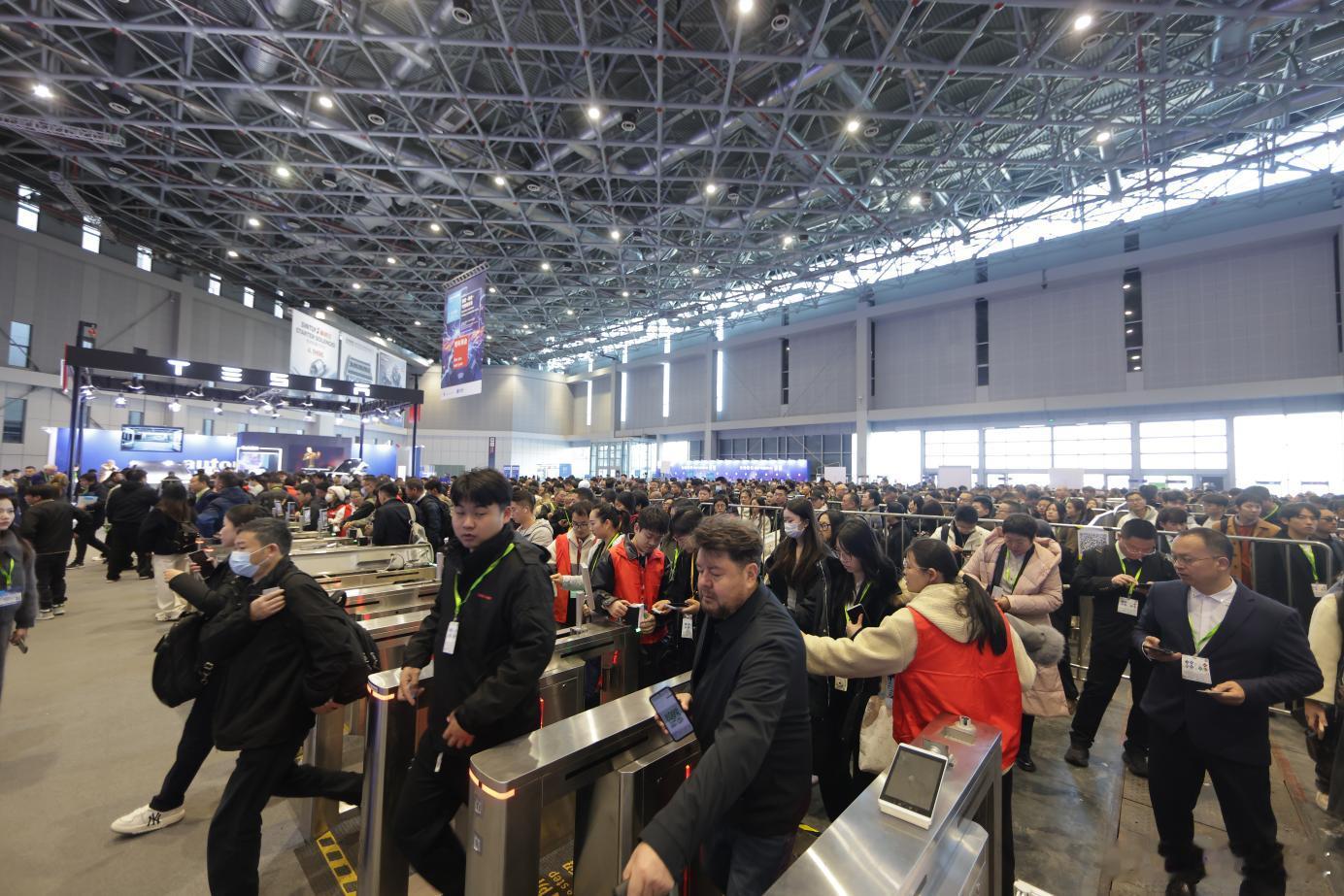 2025年Automechanika Shanghai盛大开幕 7,465家参展