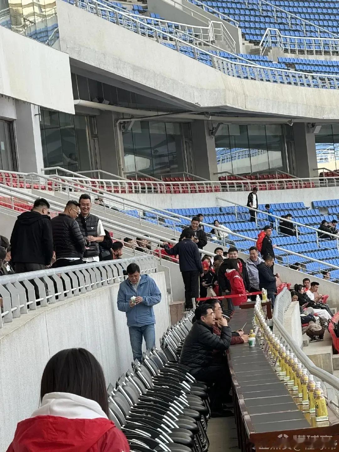 国足世预赛对泰国的生死战已基本定在沈阳奥体中心，宋凯亲临中甲现场进行视察，范志毅