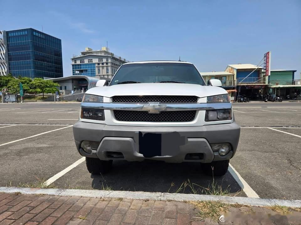台湾老车2002年Chevy avalanche Pick up V8 5.3 