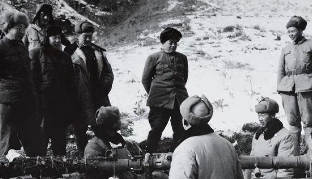 李奇微晚年说了句大实话，听得人头皮发麻。
咱们得先搞清楚李奇微刚接手驻朝美军时是