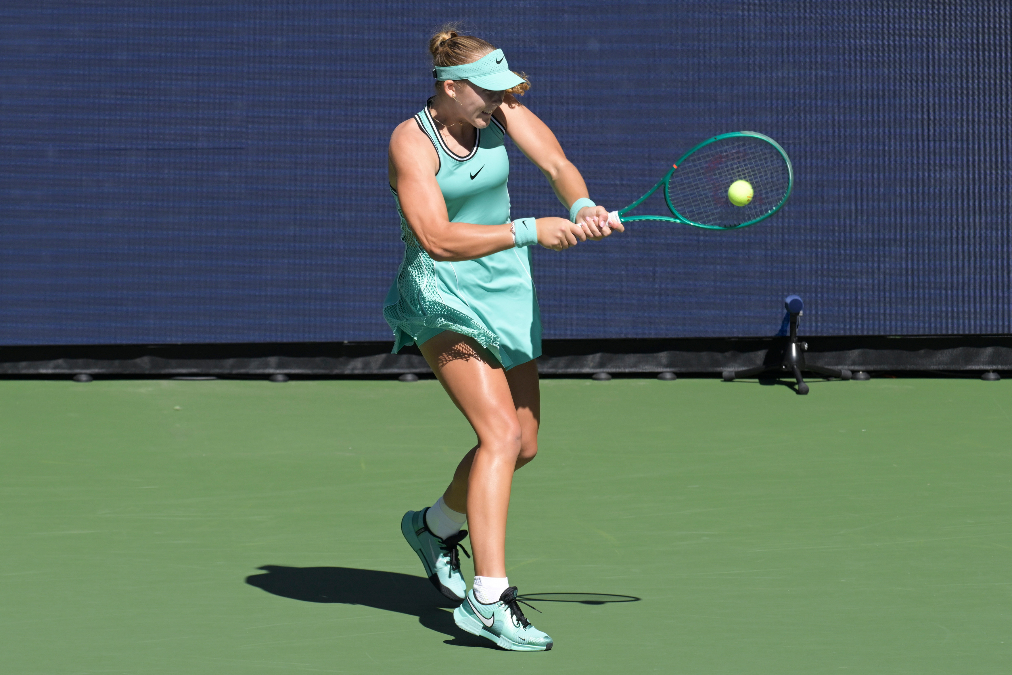 即时战况：米拉·安德列娃6-4扳回一城，大比分和波塔波娃战平🎾美网2026 比