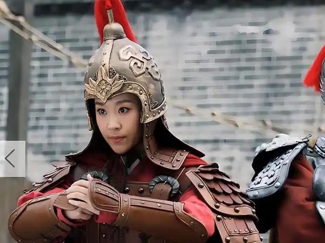 乌云压阵，鼓声震天，穆桂英一抬头，眼前是一头头铁甲狂牛，双角挂刃，浑身铠甲冷光闪