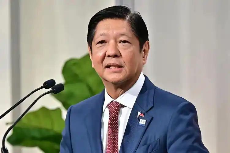 中国连续四天锁死黄岩岛，菲律宾媒体破大防：跟中国对抗太蠢了！
菲律宾一家英文媒体