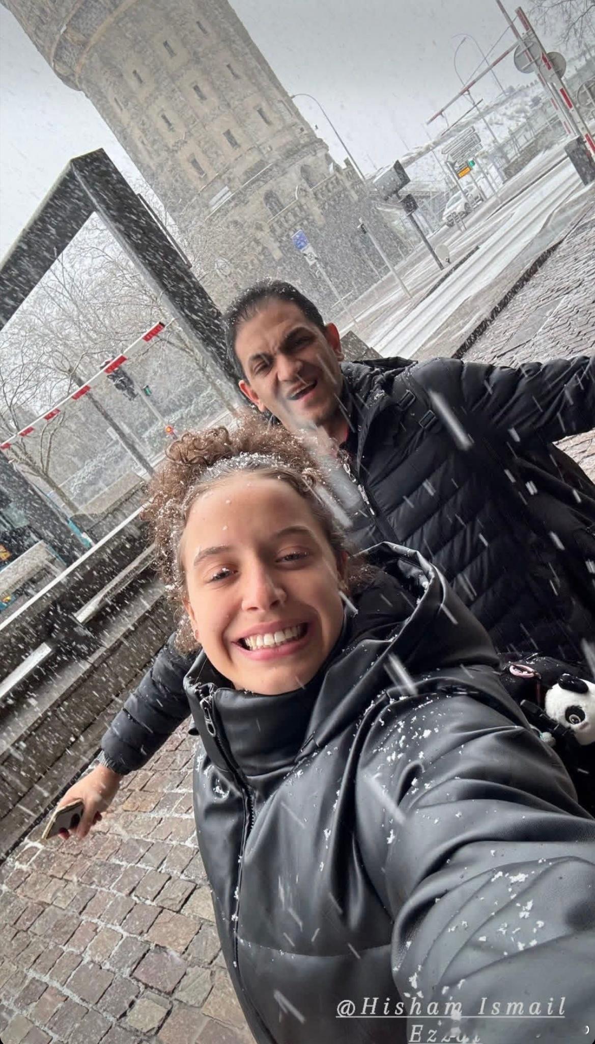 汉娜·高达❄️🤳 