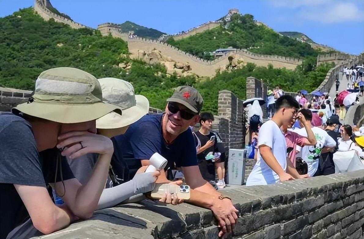 中国年轻人正发生一个变化，外媒已经察觉到了，原因不简单！
 
近期，多家外媒纷纷