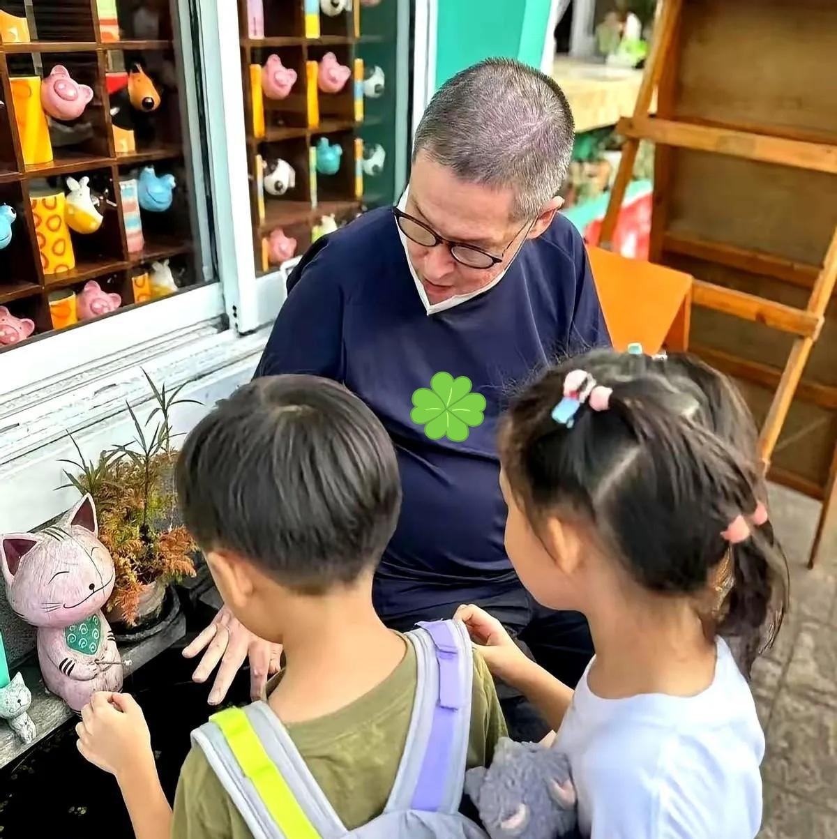 郭碧婷这波操作太清醒了！
嫁入向家后没按“豪门剧本”走，反而悄悄买下半山豪宅，压