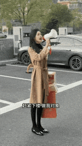 追求爱情，要积极主动乐观，向小姐姐学习独立女性婚恋观 女生要绽放自我 女生要活的