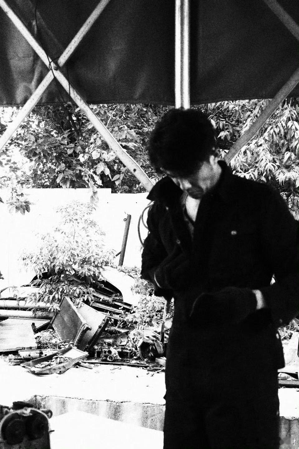 李泽锋从老实人变病娇只用了一集 除恶里李泽锋用实力证明演啥像啥，从普通老好人到病