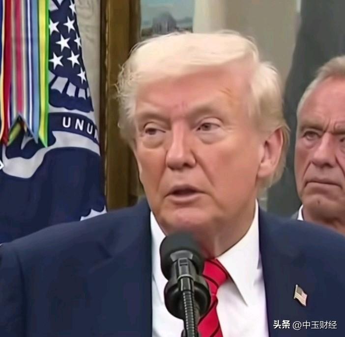 【离谱】仗打到这个份上，特朗普所说的友好对话，有几分可信？一个月来，并没有使伊朗