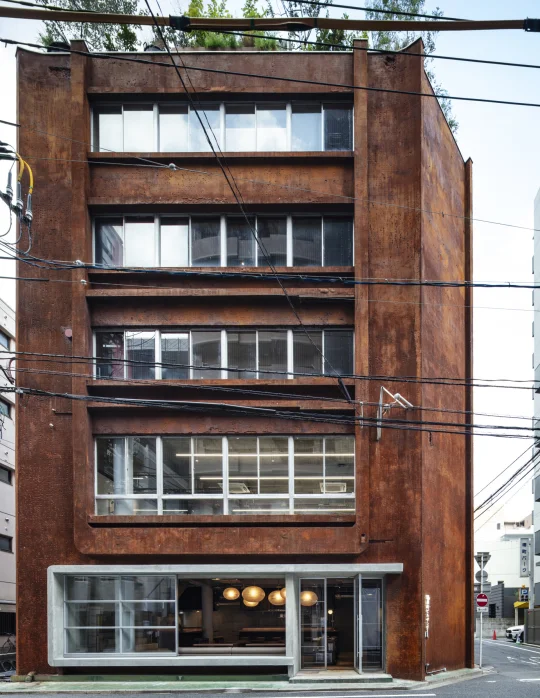 时间为骨🟫让城市的旧轮廓继续生长