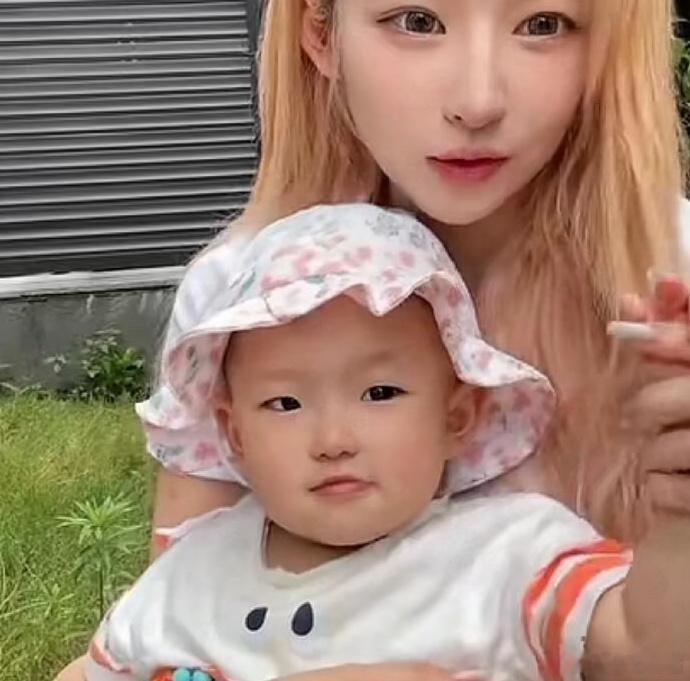 双眼皮的父母不可能生出单眼皮的孩子 
