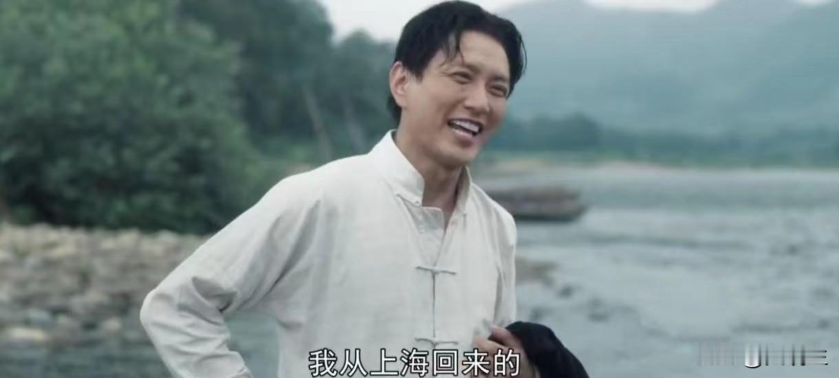#电视剧问苍茫#《问苍茫》的开局，是从青年毛主席游泳开始的，而选择这么一个开局，
