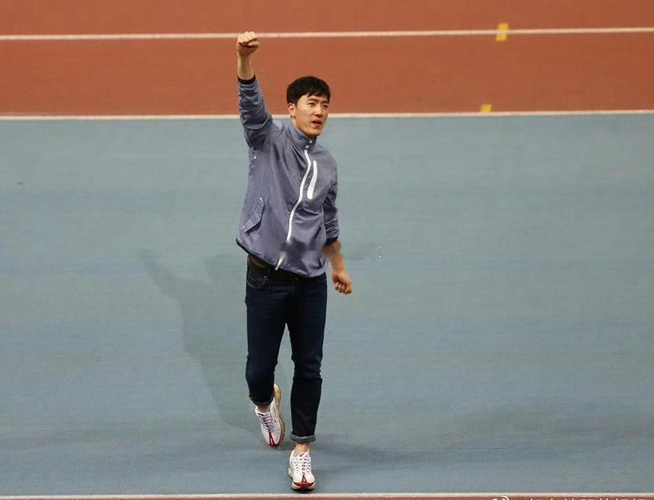 刘翔不在耐克终身合作运动员名单1，纠结在刘翔不在耐克终身合作运动员名单这样的悲情